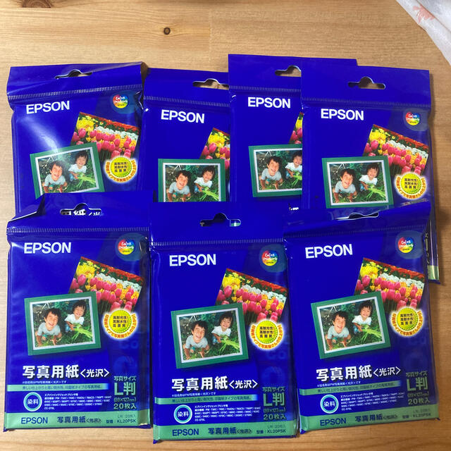 EPSON(エプソン)のEPSON 写真用紙　L版20枚入　× 7セット＋おまけ エンタメ/ホビーの美術品/アンティーク(写真)の商品写真