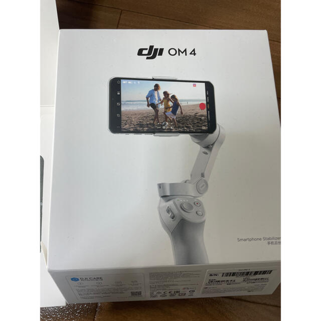 【美品】DJI OM4 スマホ用 ジンバル ケース マグネットシール 未使用 スマホ/家電/カメラのスマホアクセサリー(自撮り棒)の商品写真