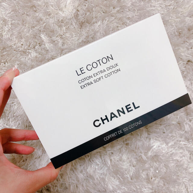 CHANEL(シャネル)の【じゅんぞう様専用】シャネルコットン2箱　新品未使用 コスメ/美容のメイク道具/ケアグッズ(コットン)の商品写真