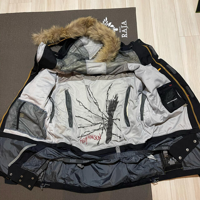 HELLY HANSEN(ヘリーハンセン)のヘリーハンセン 高級品 GORE-TEX スノーボードウェア メンズ スポーツ/アウトドアのスノーボード(ウエア/装備)の商品写真