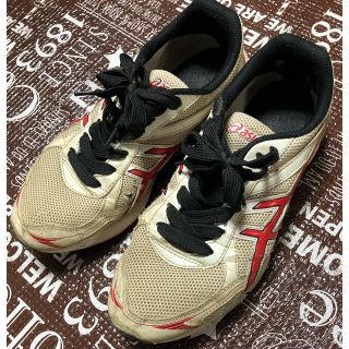 アシックス(asics)の【迅速発送】中古　asics ランニングシューズ　白　赤ライン　25.0 (シューズ)