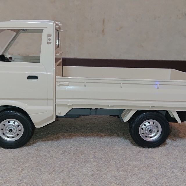 軽トララジコン WPL D12 白 新品、未使用-