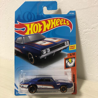 ホットウィール ’69 DODGE CHARGER 500(ミニカー)