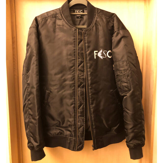 Supreme(シュプリーム)のFESC MULTI DRIPフライトジャケットMA-1 JKT 黒 L メンズのジャケット/アウター(ブルゾン)の商品写真