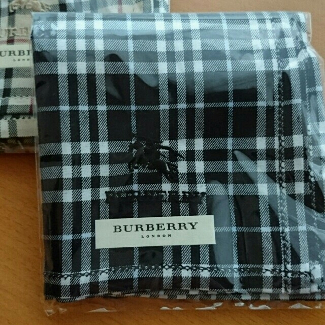 BURBERRY(バーバリー)のバーバリー ハンカチ  レディースのファッション小物(ハンカチ)の商品写真