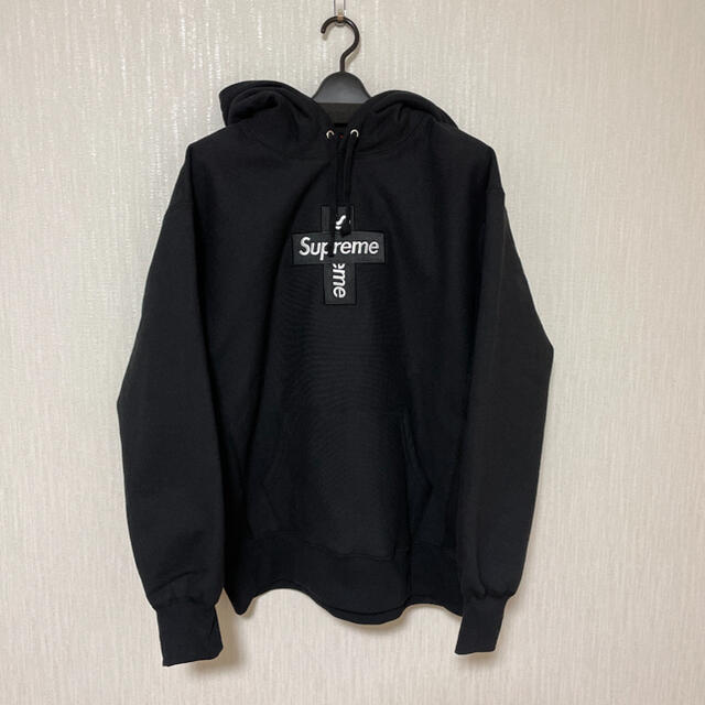 Supreme(シュプリーム)のsupreme Cross Box Logo Hooded Sweatshirt メンズのトップス(パーカー)の商品写真