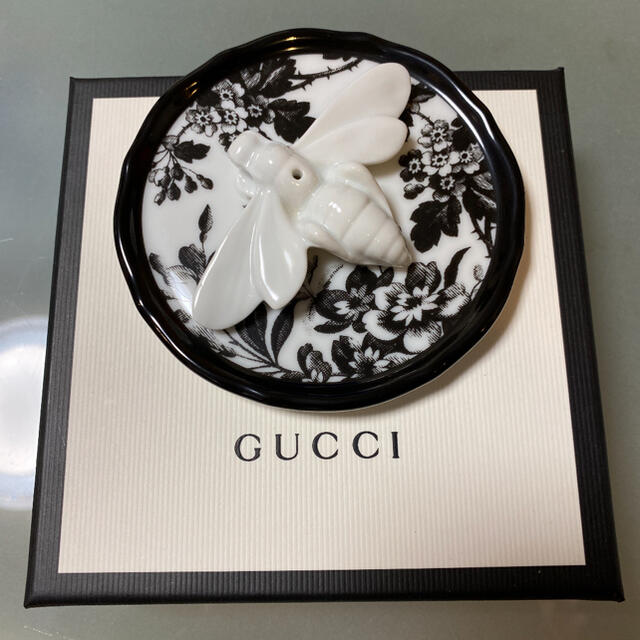 Gucci インセンスホルダー ハーバリウムBee | フリマアプリ ラクマ