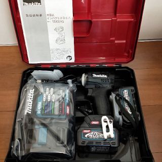 マキタ(Makita)の【新品未使用品】マキタ　40V インパクトドライバTD001GRDX【B】黒(工具)