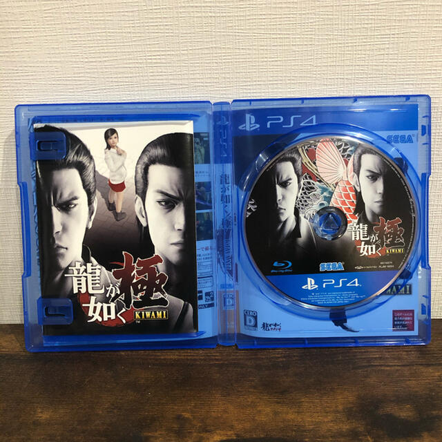 SEGA(セガ)の龍が如く 極1 極2 PS4 お買い得セット エンタメ/ホビーのゲームソフト/ゲーム機本体(家庭用ゲームソフト)の商品写真