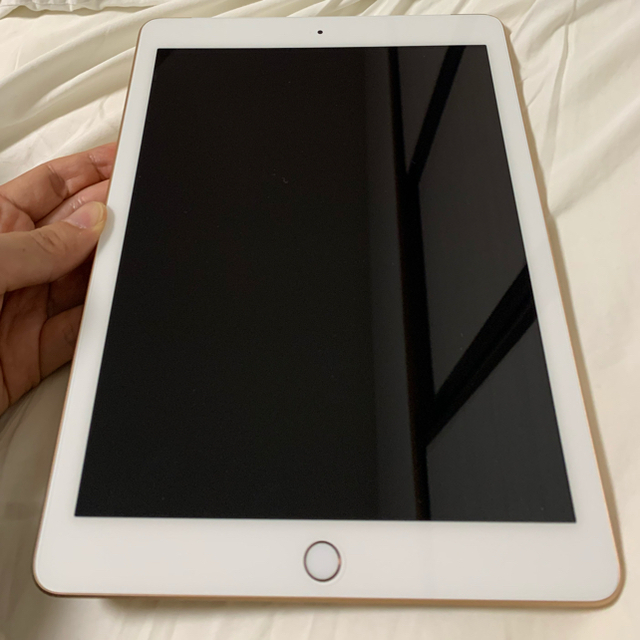 iPad - iPad（第6世代）128GB Cellular docomo の通販 by ずんたん's 