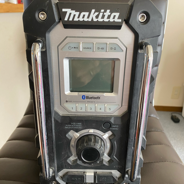 Makita(マキタ)のマキタラジオ　108 スマホ/家電/カメラのオーディオ機器(ラジオ)の商品写真