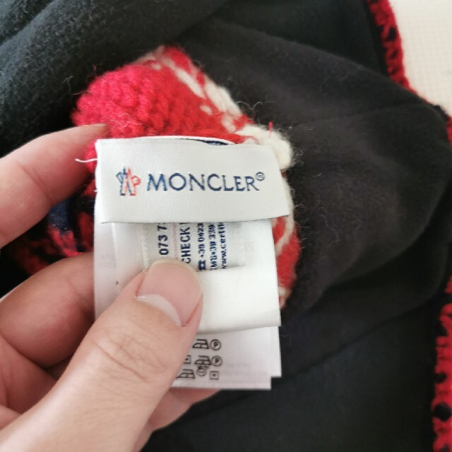 MONCLER(モンクレール)のモンクレール　ニット帽 レディースの帽子(ニット帽/ビーニー)の商品写真