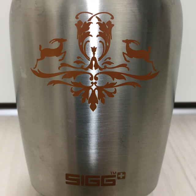 SIGG(シグ)のSIGG ビンテージボトル　0.4Ｌ スポーツ/アウトドアのアウトドア(登山用品)の商品写真