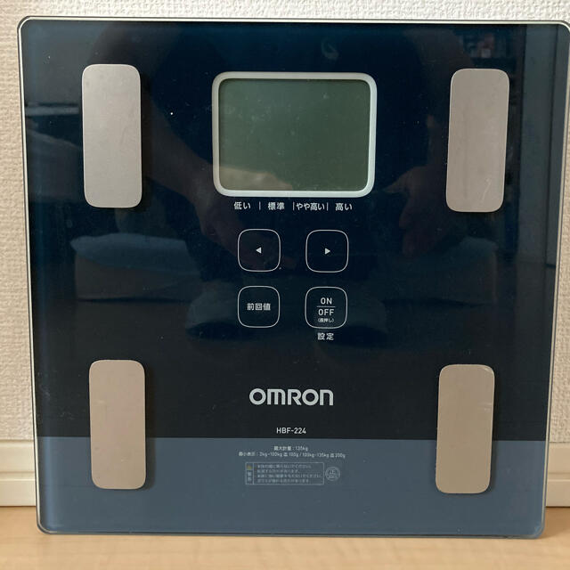 OMRON(オムロン)のOMRON 体重体組成計 スマホ/家電/カメラの美容/健康(体重計/体脂肪計)の商品写真