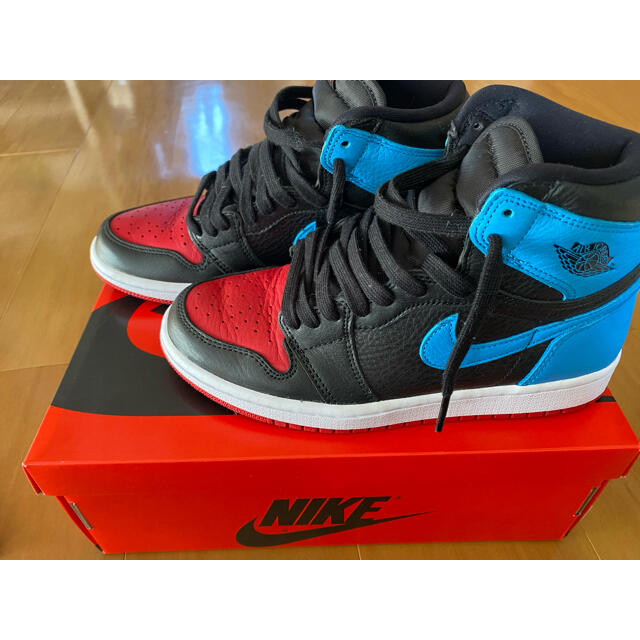 AIR JORDAN 1 HIGH OG "CHICAGO to UNC"