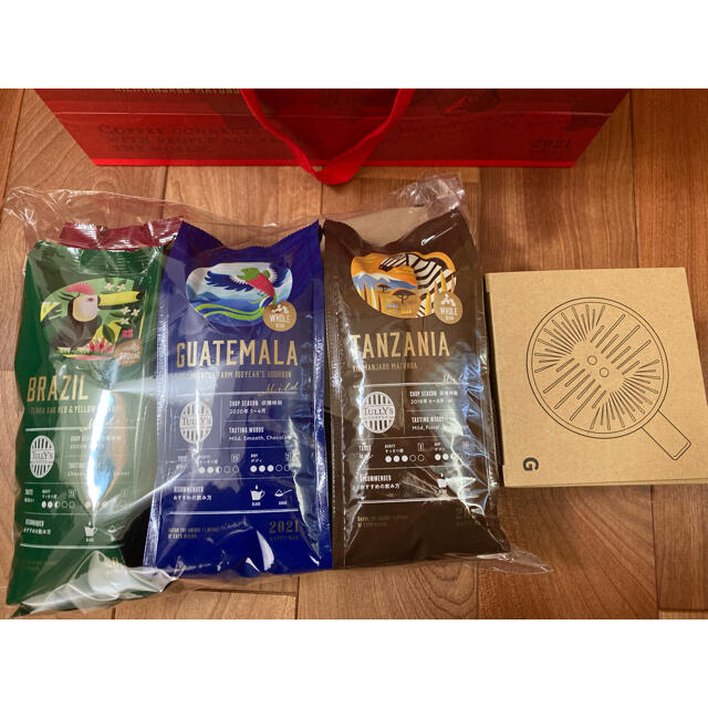 TULLY'S COFFEE(タリーズコーヒー)のタリーズ　1万円福袋　ドリンクチケット除く チケットの優待券/割引券(フード/ドリンク券)の商品写真