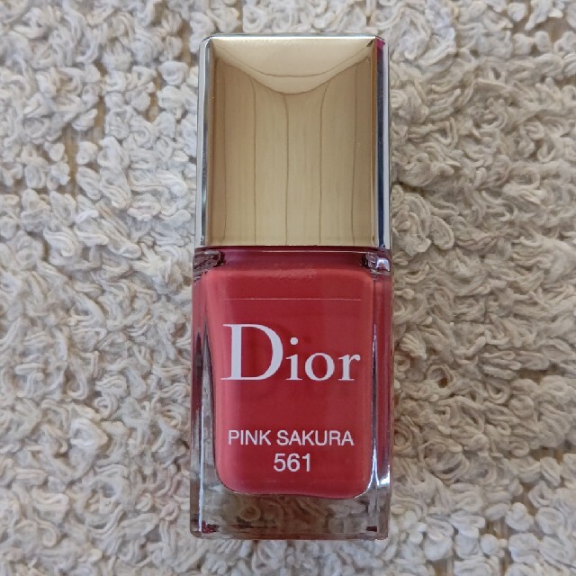 Dior(ディオール)のディオール ヴェルニ 561 ネイルエナメル コスメ/美容のネイル(マニキュア)の商品写真