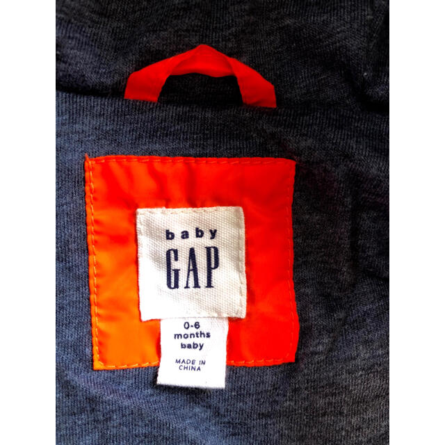 babyGAP(ベビーギャップ)のbabyGAP★美品0〜6ヶ月アウター キッズ/ベビー/マタニティのベビー服(~85cm)(ジャケット/コート)の商品写真