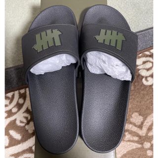 アンディフィーテッド(UNDEFEATED)の新品！UNDEFEATED UA03000 UACTP CORE SLIDE (サンダル)