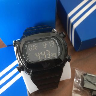 アディダス(adidas)のアディダス　adidas   腕時計　ブラック　美品(腕時計(デジタル))