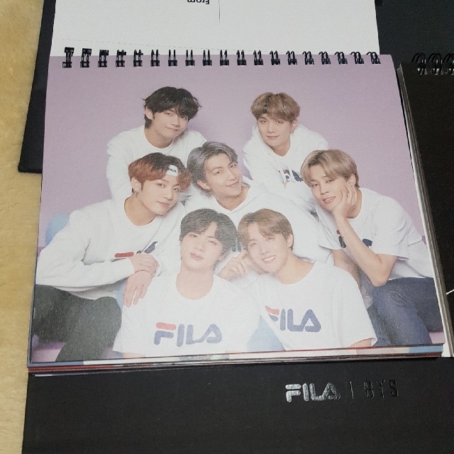 bts 防弾少年団　FILA 非売品 カレンダー 2021年