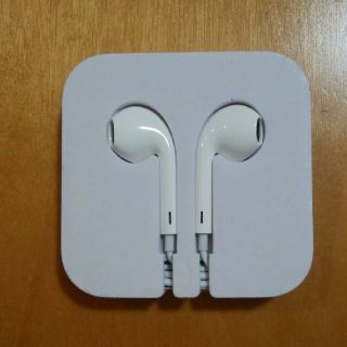 アイポッドタッチ(iPod touch)のi  pod　touch用　イヤホン(その他)