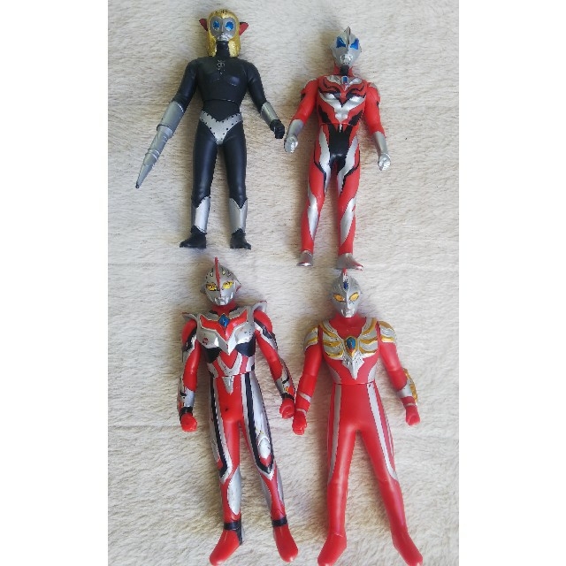 BANDAI(バンダイ)のウルトラマン ソフビ  まとめ売り おまけ入り エンタメ/ホビーのおもちゃ/ぬいぐるみ(キャラクターグッズ)の商品写真