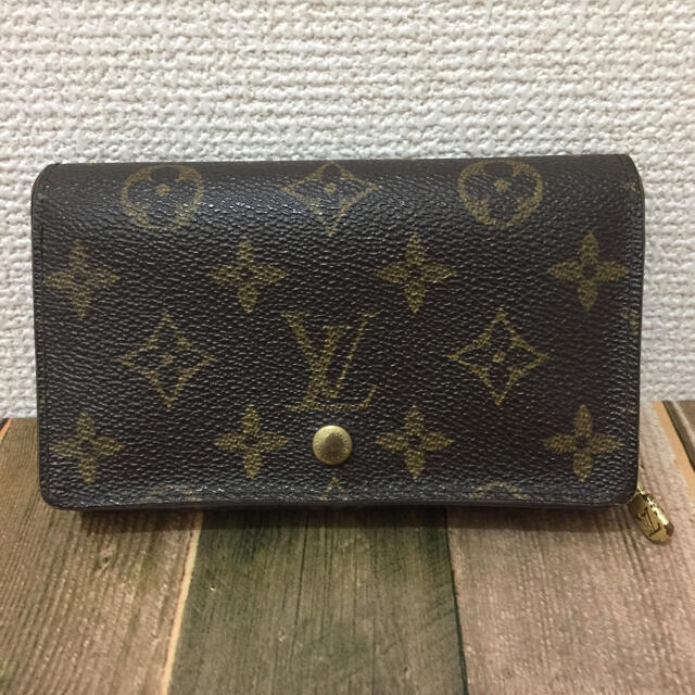 ルイヴィトン LOUISVUITTON モノグラム 二つ折り財布