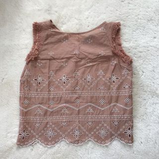 ダブルクローゼット(w closet)のレース刺繍トップス(カットソー(半袖/袖なし))