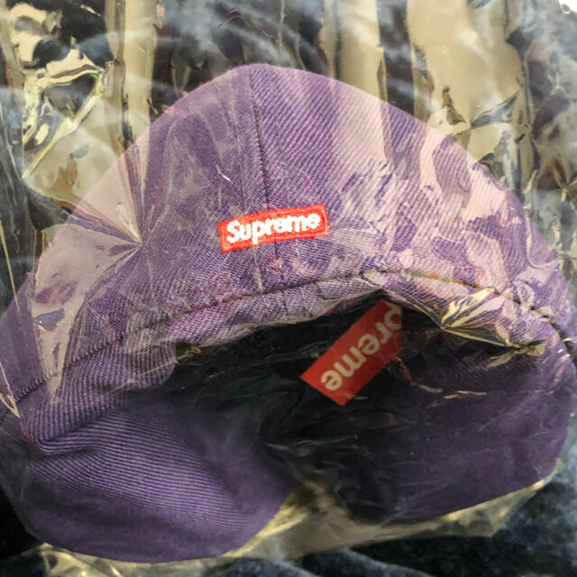 Supreme(シュプリーム)のsupreme Earflap New Era 7-1/2 purple メンズの帽子(キャップ)の商品写真