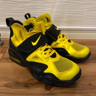 ナイキ(NIKE)の【NIKE】ナイキ airmax2 trainer hi イエロー 中古美品(スニーカー)