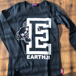 アースマジック(EARTHMAGIC)のEarth Magic黒　長袖Tシャツ　150(Tシャツ/カットソー)