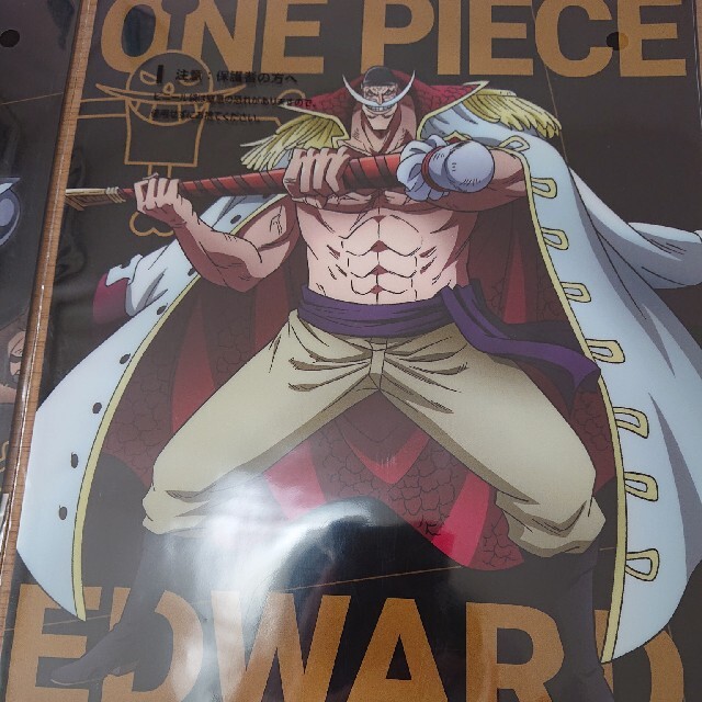 Bandai One Piece 一番くじ クリアファイル シャンクス 白ひげの通販 By あこたん S Shop バンダイならラクマ
