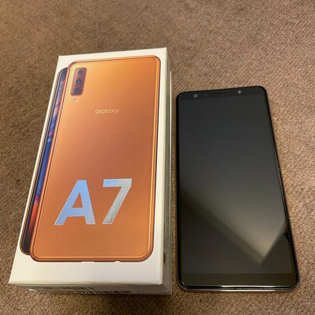 Galaxy A7 ゴールド 64 GB SIMフリー