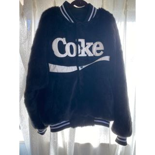 ジョイリッチ(JOYRICH)のJOYRICH CocaCola コラボアウター(毛皮/ファーコート)