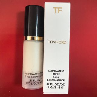 トムフォード(TOM FORD)の発送1/2以降　トムフォードイルミネイティング プライマーミニサイズ（5ml）(化粧下地)