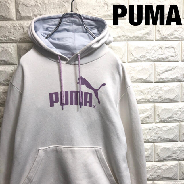PUMA(プーマ)のPUMA  プーマ　プルオーバーパーカー　刺繍　デカロゴ　レディースMサイズ レディースのトップス(パーカー)の商品写真