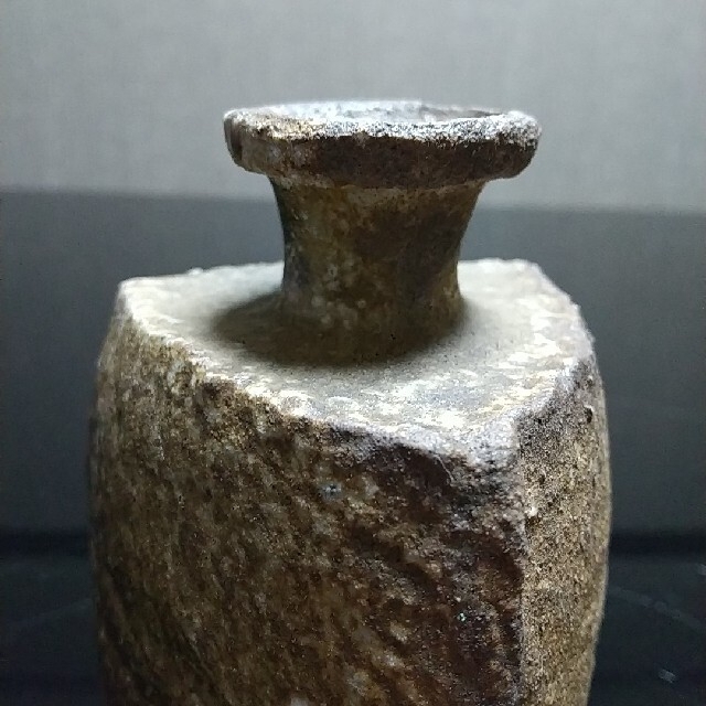 【備前焼 徳利①】Bizen ware sake bottle ( 送料無料！) エンタメ/ホビーの美術品/アンティーク(陶芸)の商品写真