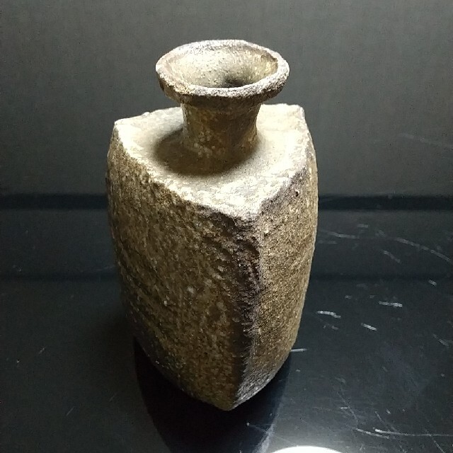 備前焼 徳利①】Bizen ware sake bottle ( 送料無料!) 備前焼 徳利①】Bizen ware sake bottle ( 送料無料!)
