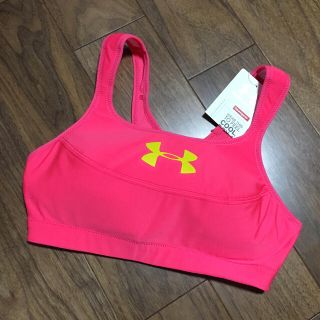 アンダーアーマー(UNDER ARMOUR)のSALE•新品☆アンダーアーマー スポーツブラ(ベアトップ/チューブトップ)