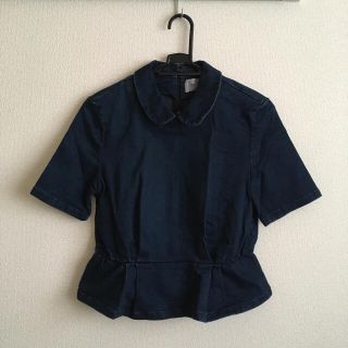 クルーンアソング(CROON A SONG)の【美品】クルーンアソング購入　KIKKA デニム　ペプラムトップス(シャツ/ブラウス(半袖/袖なし))