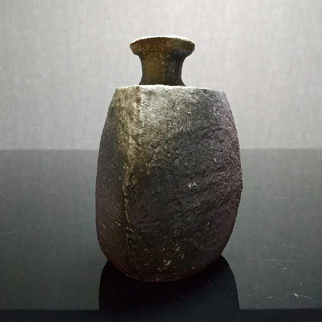 【備前焼 徳利②】Bizen ware sake bottle ( 送料無料！) エンタメ/ホビーの美術品/アンティーク(陶芸)の商品写真