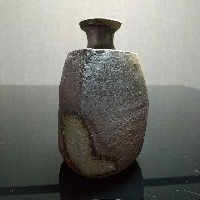 【備前焼 徳利②】Bizen ware sake bottle ( 送料無料！) エンタメ/ホビーの美術品/アンティーク(陶芸)の商品写真