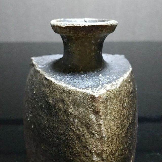 【備前焼 徳利②】Bizen ware sake bottle ( 送料無料！) エンタメ/ホビーの美術品/アンティーク(陶芸)の商品写真