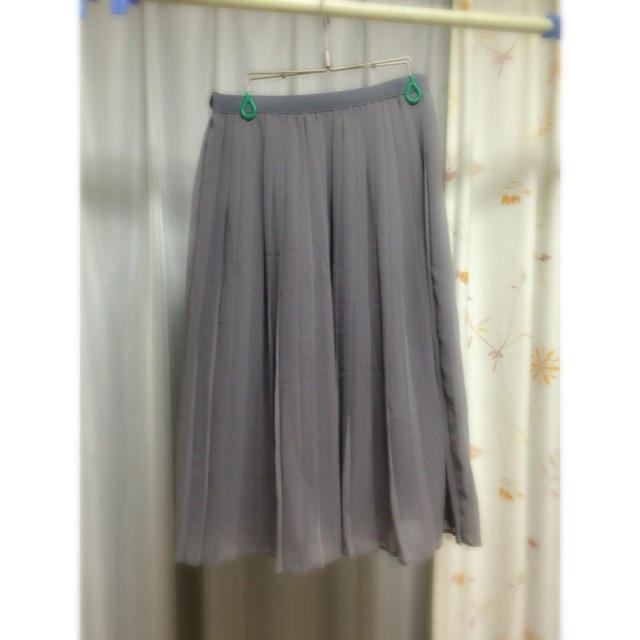 UNIQLO(ユニクロ)のプリーツスカート グレー レディースのスカート(その他)の商品写真