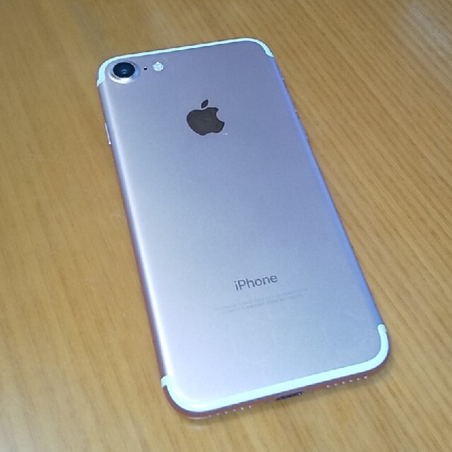 iPhone7 32GB docomo 本体