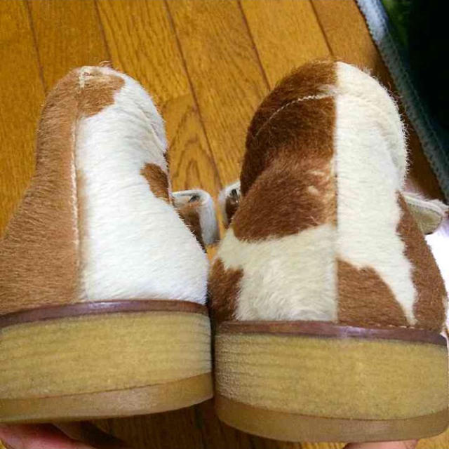 INED(イネド)のハラコ INED 牛柄 カウ柄 フラット レディースの靴/シューズ(ローファー/革靴)の商品写真