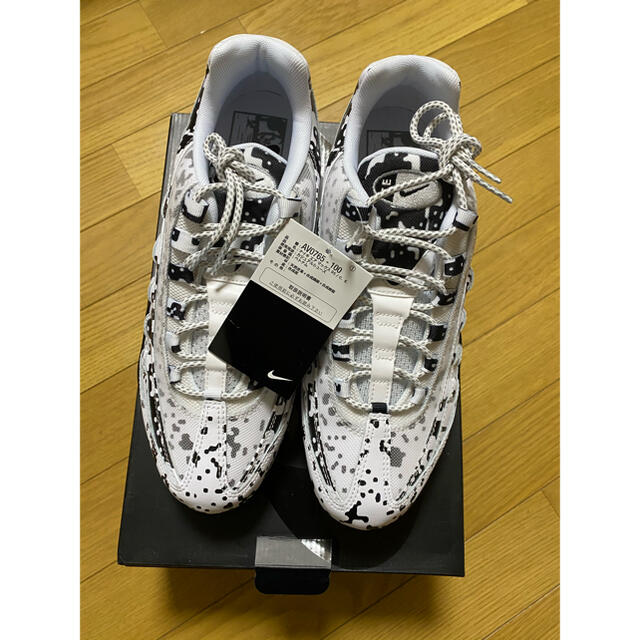 NIKE(ナイキ)の新品 NIKE CAV EMPT AIR MAX 95 28 WHITE メンズの靴/シューズ(スニーカー)の商品写真