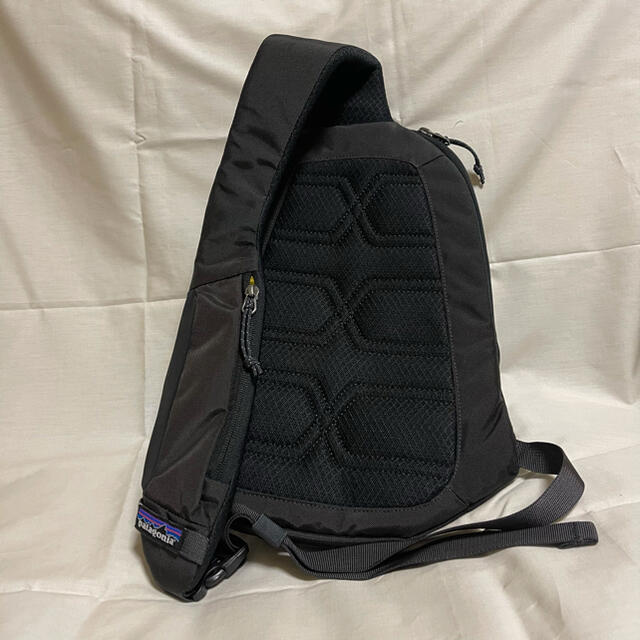 patagonia ボディバッグ atom sling 8L 1