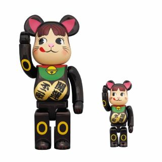 フジヤ(不二家)のBE@RBRICK 招き猫 ペコちゃん 黒メッキ 100％ ＆ 400％(キャラクターグッズ)